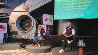 VG Gabriel Souza e Capellupi na abertura do seminário maio25 (1)